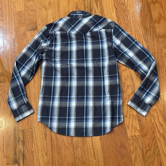 American Eagle Outfitters Vintage Fit Snap Down Shirt Long Sleeve NWT Medium - Picture 2 of 11